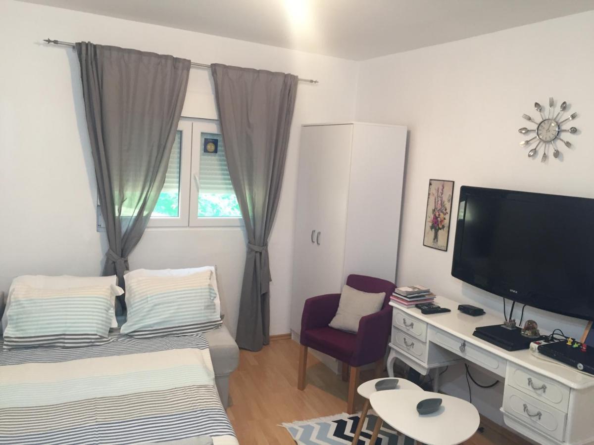 Apartman Lili Cetinje Exterior photo